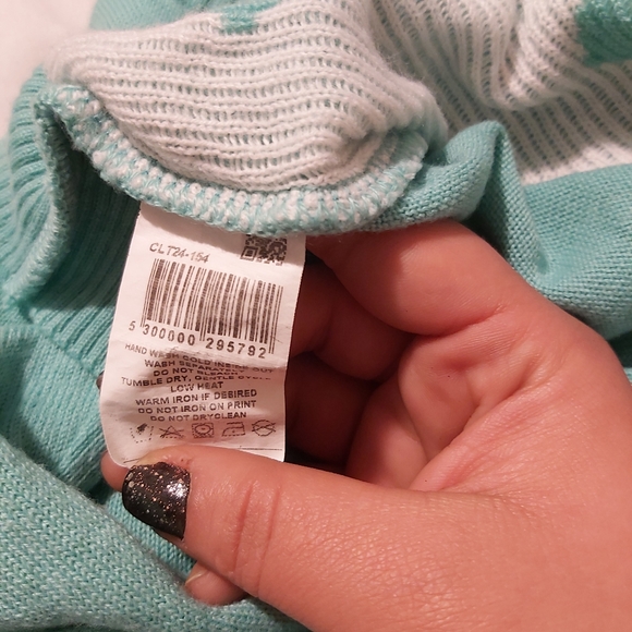 4/$25 Crissa blue teal heart print  sweater - Picture 6 of 12